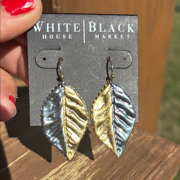 NWT! White House Black Market Gold and Silver Leaf Earrings Match Everything - Picture 1 of 4
